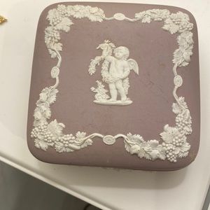 Vintage Wedgwood Lilac Jasperware Cupid Cherub Trinket Box Hard to Find